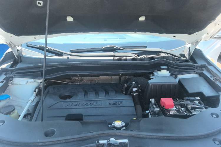 Used Haval M6 2018 Revised Version 1.5T DCT Two-Wheel Drive Elite Edition Engine Bay