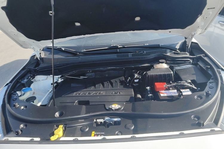 Used Haval M6 2018 1.5T DCT Two-Wheel Drive Elite Model Engine Bay