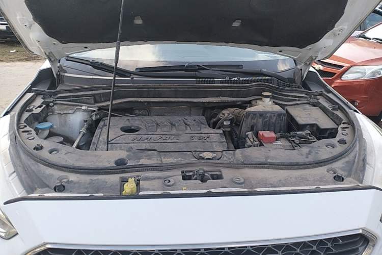 Used Haval M6 2018 Revised Version 1.5T DCT Two-Wheel Drive Elite Edition Engine Bay