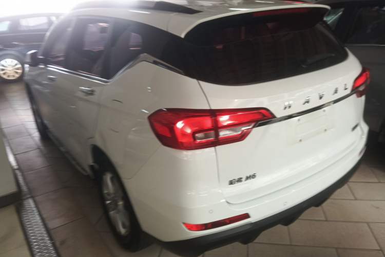 Used Haval M6 2018 Revised Version 1.5T DCT Two-Wheel Drive Elite Edition Exterior 2