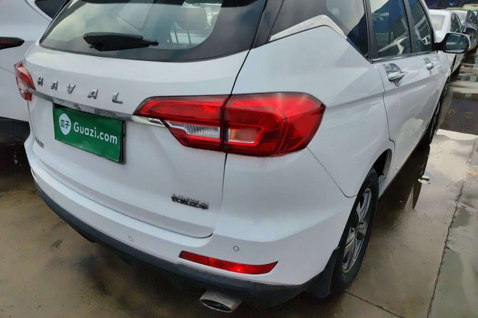 Used Haval M6 2018 1.5T DCT Two-Wheel Drive Elite Model Exterior 3