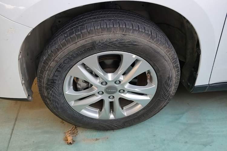 Used Haval M6 2018 Revised Version 1.5T DCT Two-Wheel Drive Elite Edition Exterior 4