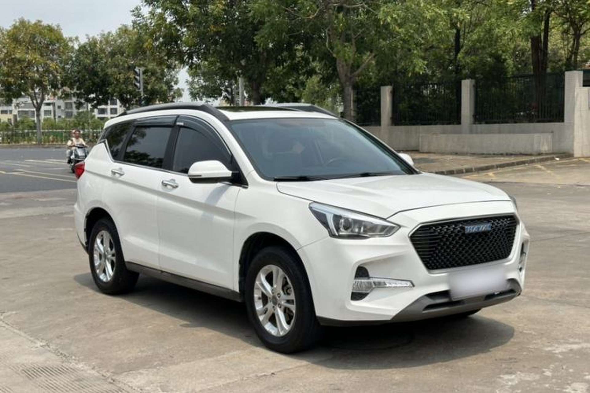 Used Haval M6 2018 Revised Version 1.5T DCT Two-Wheel Drive Elite Edition Exterior 4