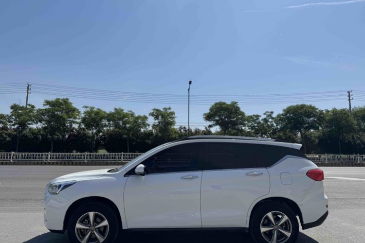 Used Haval M6 2018 Revised Version 1.5T DCT Two-Wheel Drive Elite Edition Exterior 5