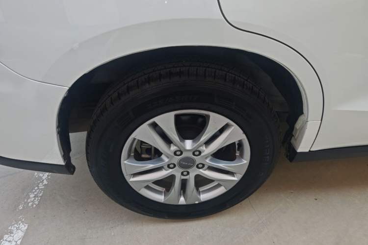 Used Haval M6 2018 1.5T Manual Two-Wheel Drive Urban Model Exterior 5