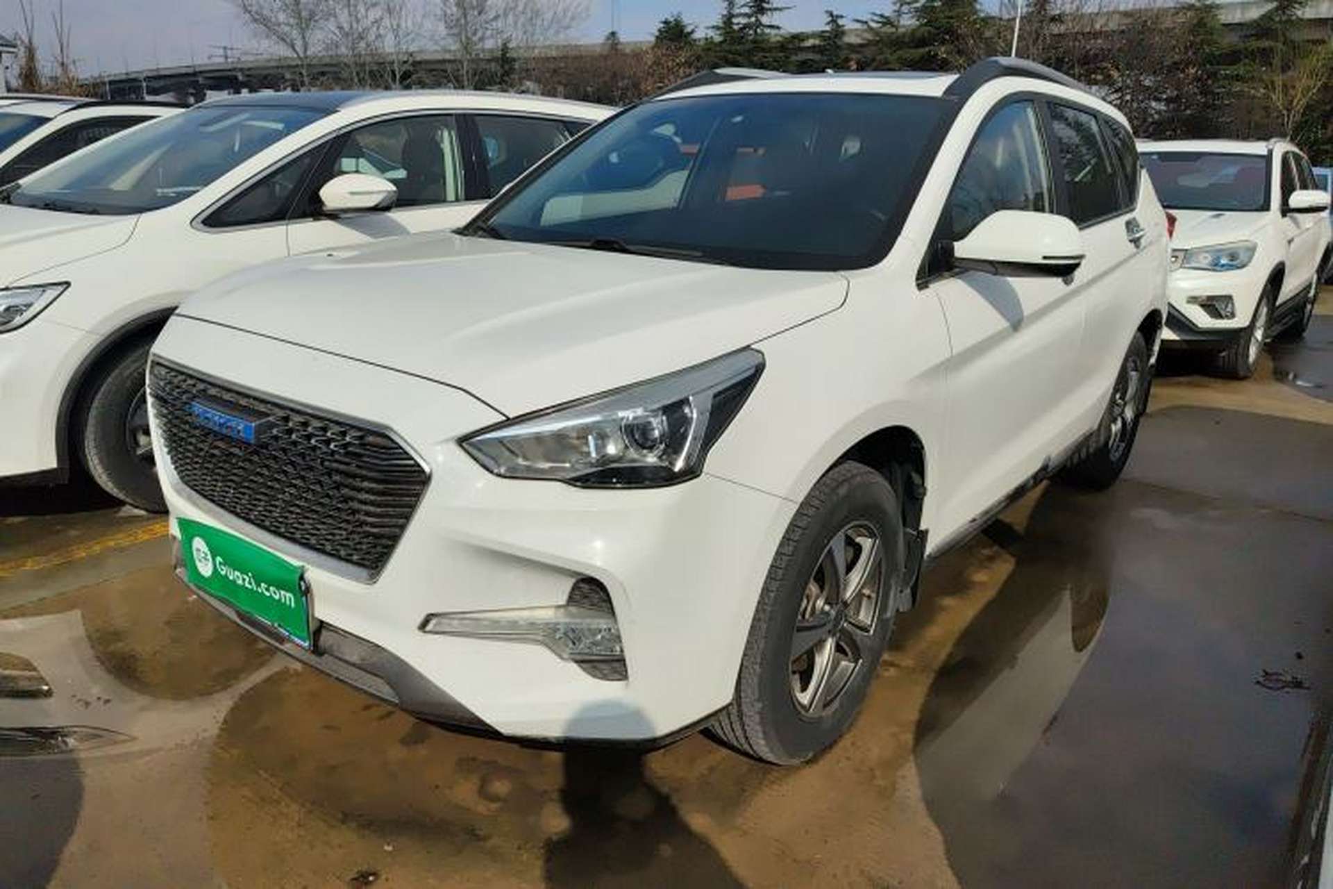 Used Haval M6 2018 1.5T DCT Two-Wheel Drive Elite Model Front Left 45 Deg