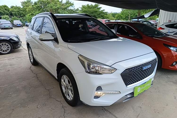 Used Haval M6 2018 1.5T DCT Two-Wheel Drive Elite Model Front Right 45 Deg