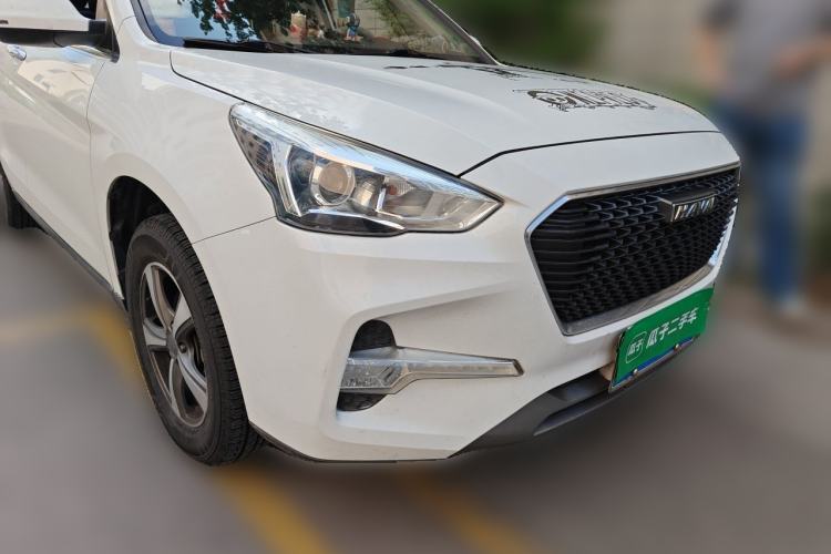 Used Haval M6 2018 Revised Version 1.5T DCT Two-Wheel Drive Elite Edition Front Right 45 Deg