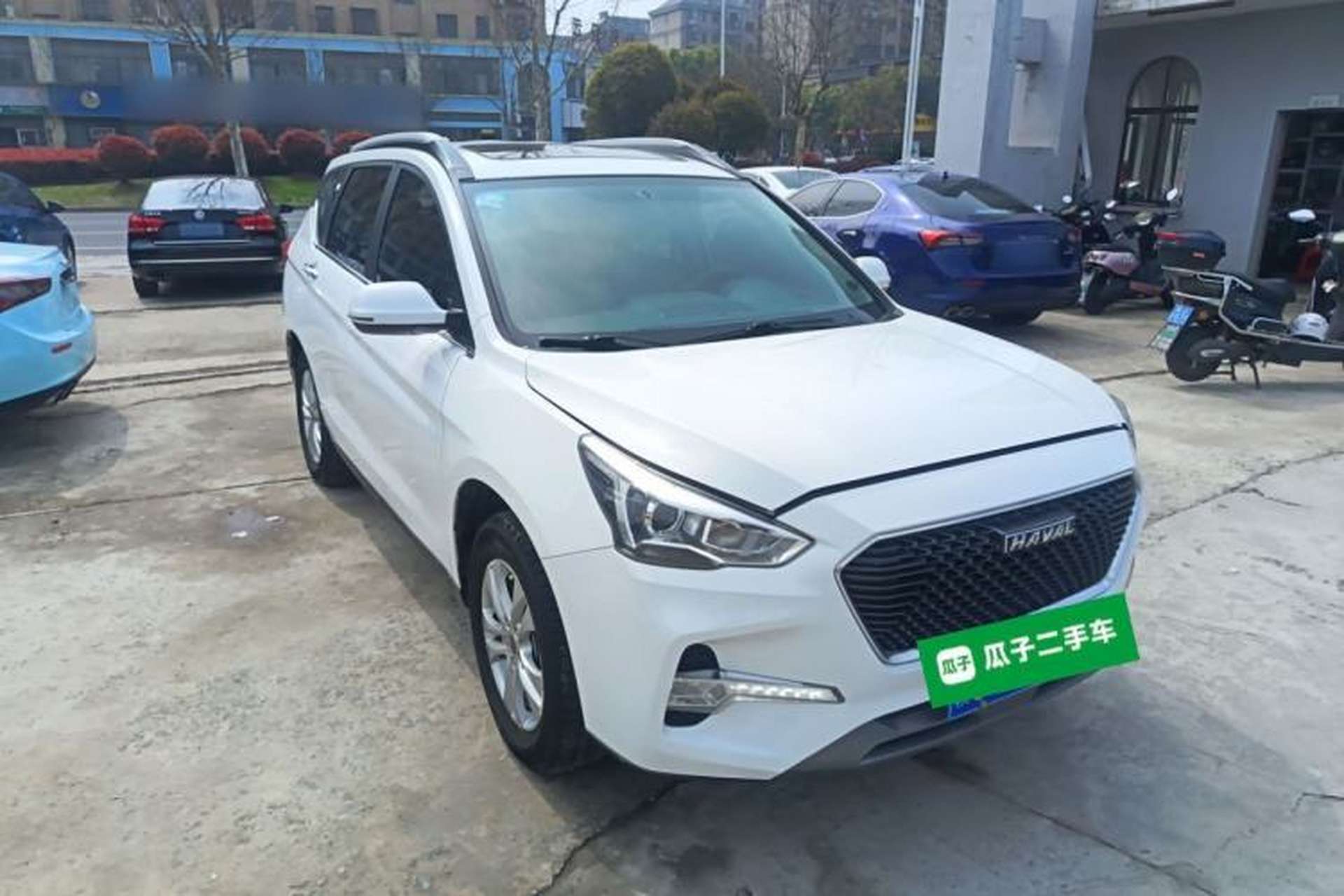 Used Haval M6 2018 Revised Version 1.5T DCT Two-Wheel Drive Elite Edition Front Right 45 Deg