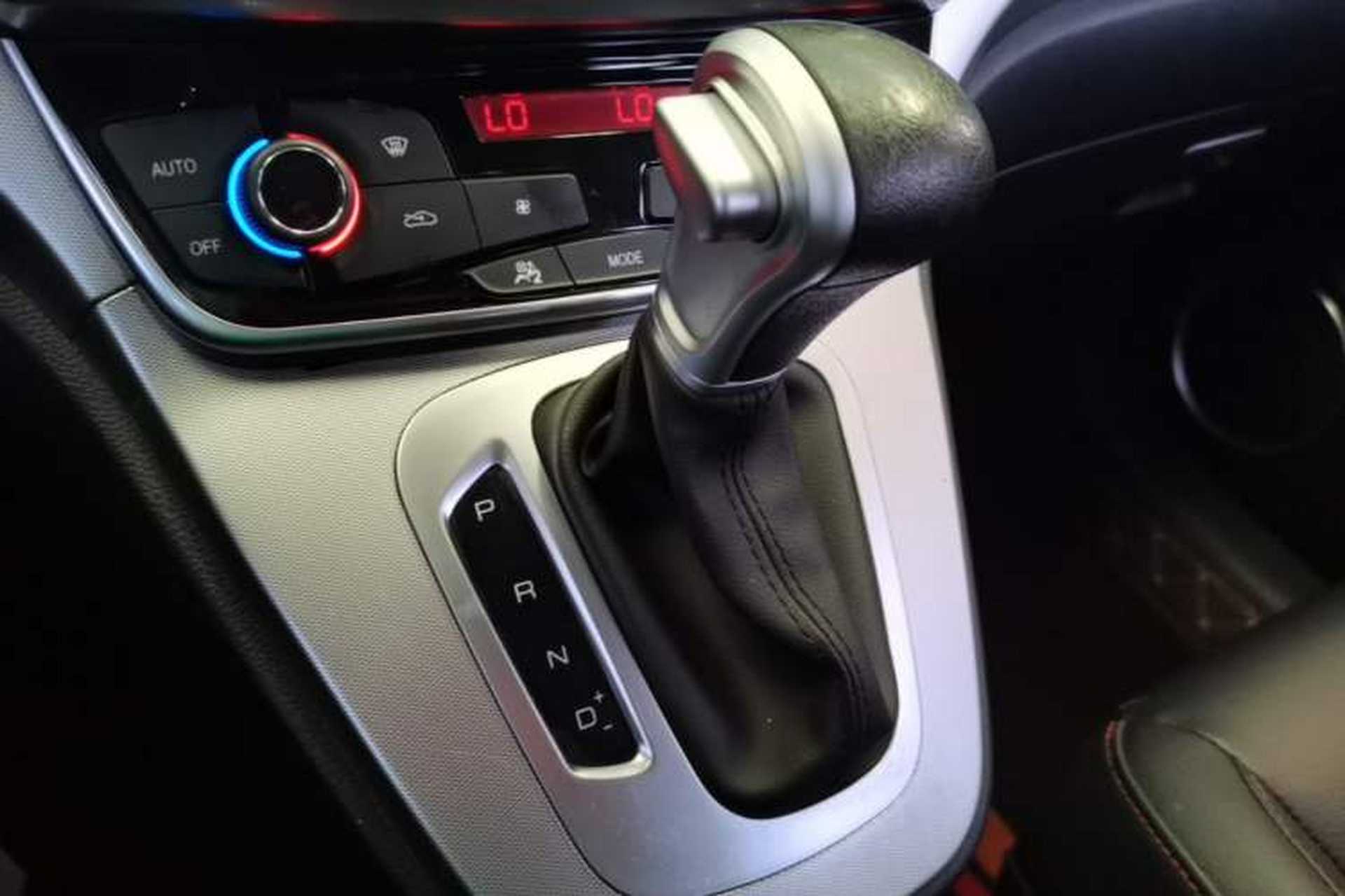 Used Haval M6 2018 Revised Version 1.5T DCT Two-Wheel Drive Elite Edition Gear Lever
