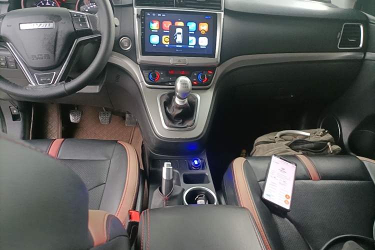 Used Haval M6 2018 1.5T Manual Two-Wheel Drive Urban Model Gear Lever