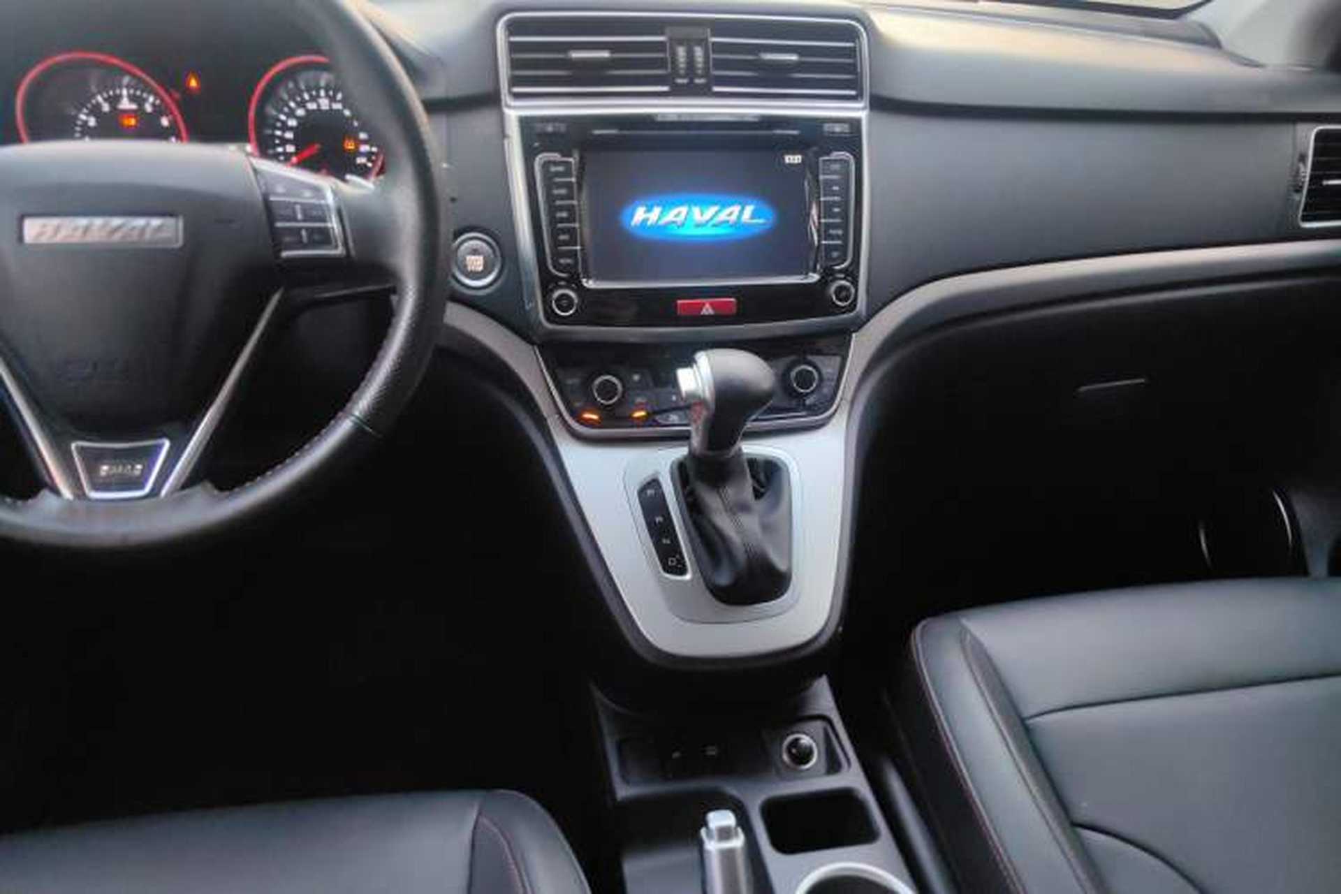 Used Haval M6 2018 1.5T DCT Two-Wheel Drive Elite Model Gear Lever
