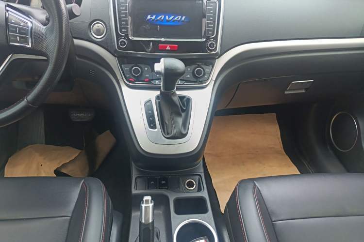 Used Haval M6 2018 Revised Version 1.5T DCT Two-Wheel Drive Elite Edition Gear Lever