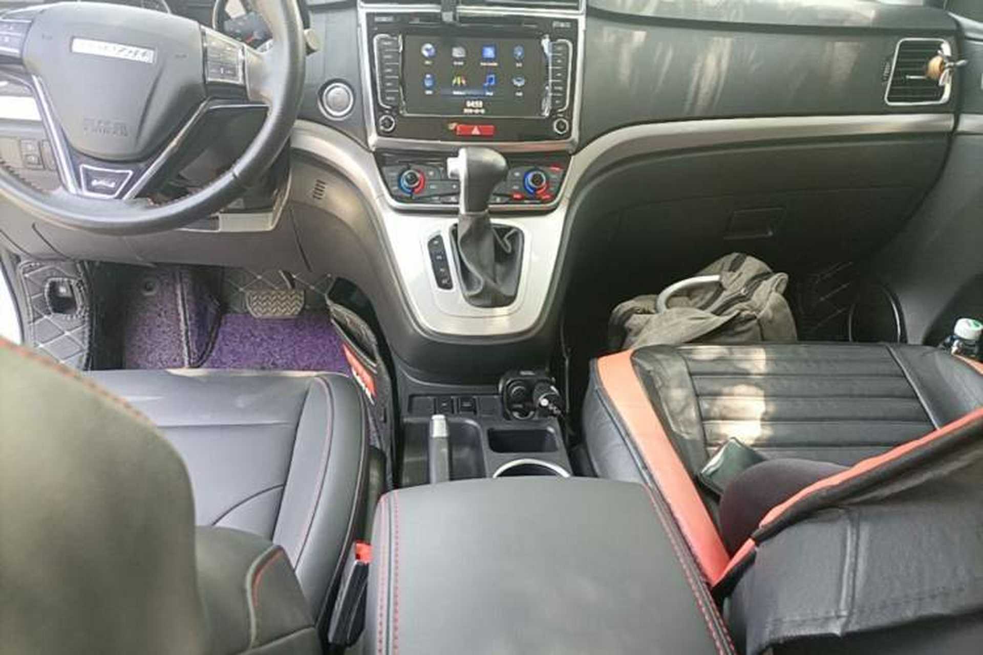 Used Haval M6 2018 Revised Version 1.5T DCT Two-Wheel Drive Elite Edition Gear Lever