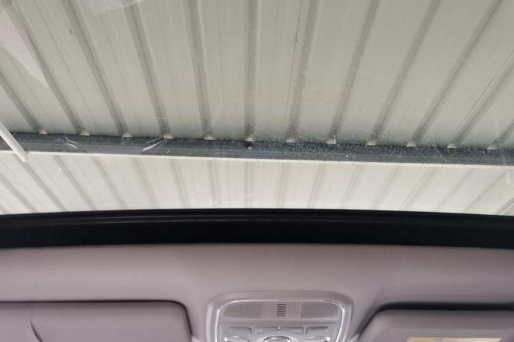 Used Haval M6 2018 1.5T DCT Two-Wheel Drive Elite Model Headliner