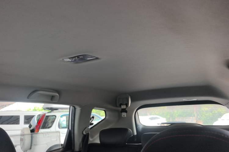Used Haval M6 2018 1.5T Manual Two-Wheel Drive Urban Model Headliner