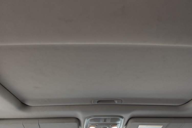 Used Haval M6 2018 1.5T Manual Two-Wheel Drive Elite Model Headliner