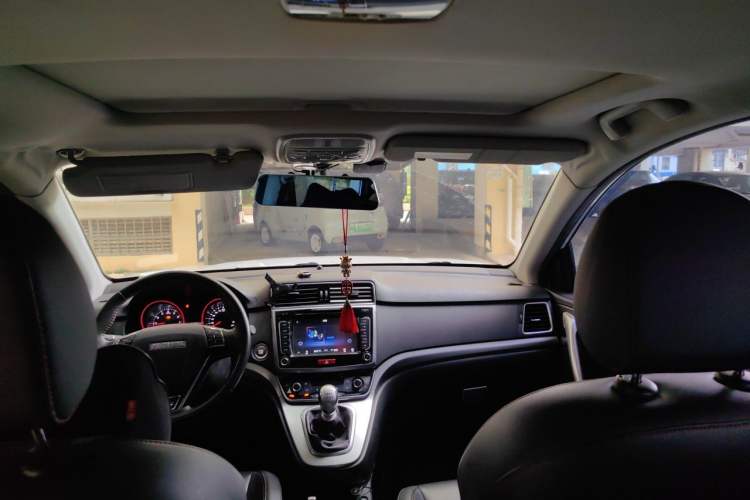 Used Haval M6 2018 1.5T Manual Two-Wheel Drive Elite Model Headliner