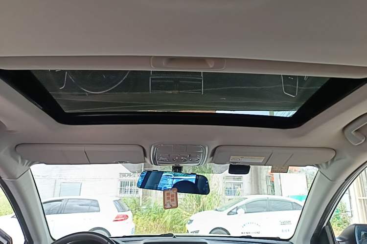 Used Haval M6 2018 1.5T DCT Two-Wheel Drive Elite Model Headliner