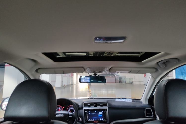 Used Haval M6 2018 1.5T DCT Two-Wheel Drive Elite Model Headliner