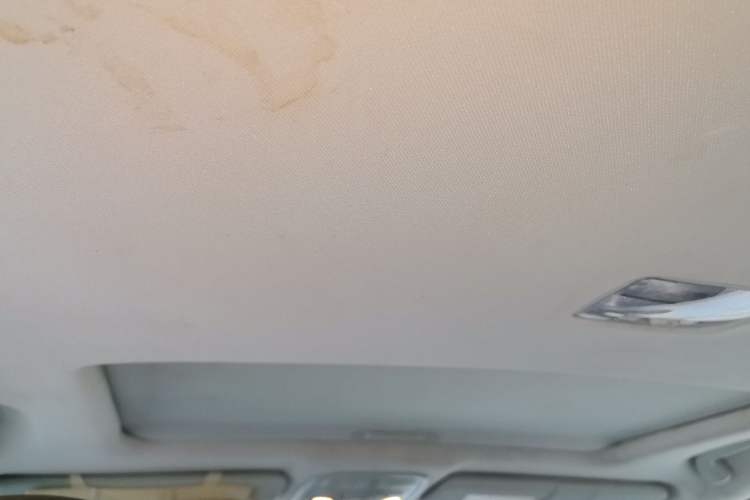 Used Haval M6 2018 1.5T Manual Two-Wheel Drive Elite Model Headliner