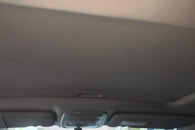 Used Haval M6 2018 1.5T Manual Two-Wheel Drive Elite Model Headliner