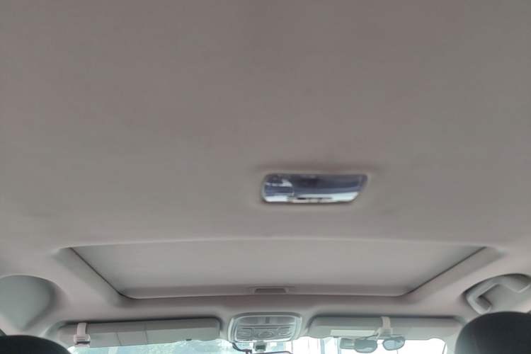 Used Haval M6 2018 1.5T Manual Two-Wheel Drive Elite Model Headliner
