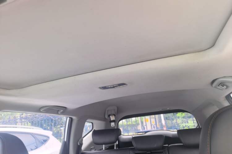 Used Haval M6 2018 1.5T DCT Two-Wheel Drive Elite Model Headliner