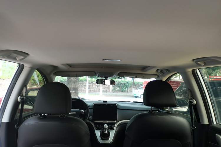 Used Haval M6 2018 1.5T Manual Two-Wheel Drive Elite Model Headliner
