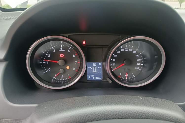 Used Haval M6 2018 Revised Version 1.5T DCT Two-Wheel Drive Elite Edition Instrument Cluster