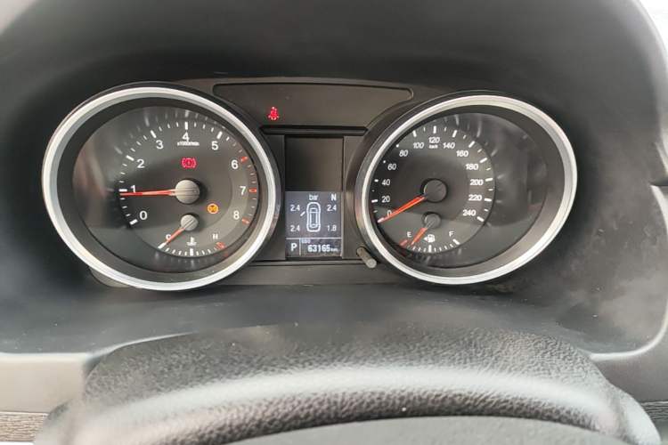 Used Haval M6 2018 1.5T DCT Two-Wheel Drive Elite Model Instrument Cluster
