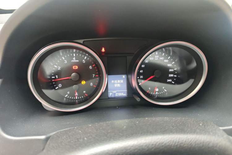 Used Haval M6 2018 Revised Version 1.5T DCT Two-Wheel Drive Elite Edition Instrument Cluster