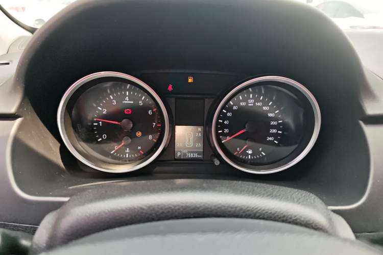 Used Haval M6 2018 Revised Version 1.5T DCT Two-Wheel Drive Elite Edition Instrument Cluster