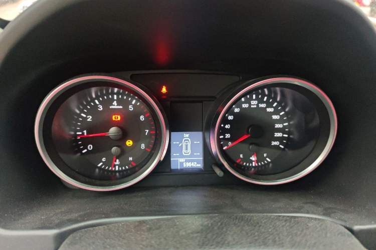 Used Haval M6 2018 1.5T Manual Two-Wheel Drive Elite Model Instrument Cluster