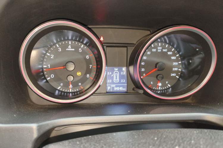 Used Haval M6 2018 Revised Version 1.5T DCT Two-Wheel Drive Elite Edition Instrument Cluster