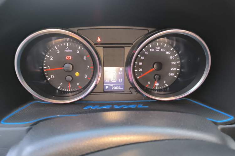 Used Haval M6 2018 Revised Version 1.5T DCT Two-Wheel Drive Elite Edition Instrument Cluster
