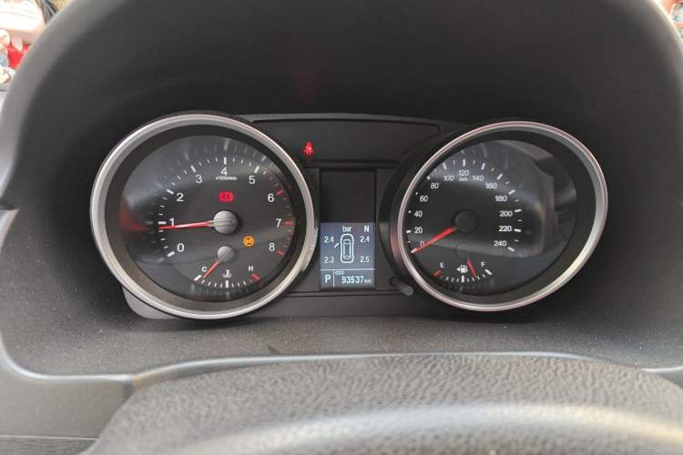 Used Haval M6 2018 Revised Version 1.5T DCT Two-Wheel Drive Elite Edition Instrument Cluster