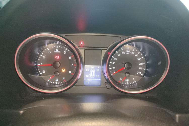 Used Haval M6 2018 Revised Version 1.5T DCT Two-Wheel Drive Elite Edition Instrument Cluster
