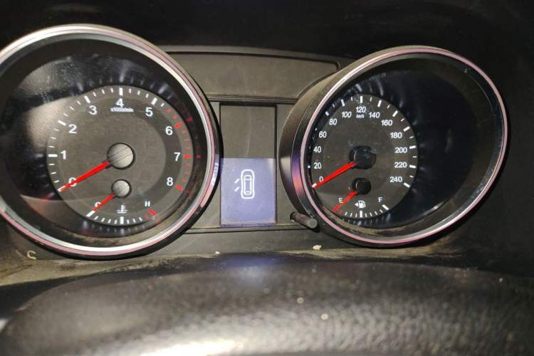 Used Haval M6 2018 1.5T DCT Two-Wheel Drive Elite Model Instrument Cluster