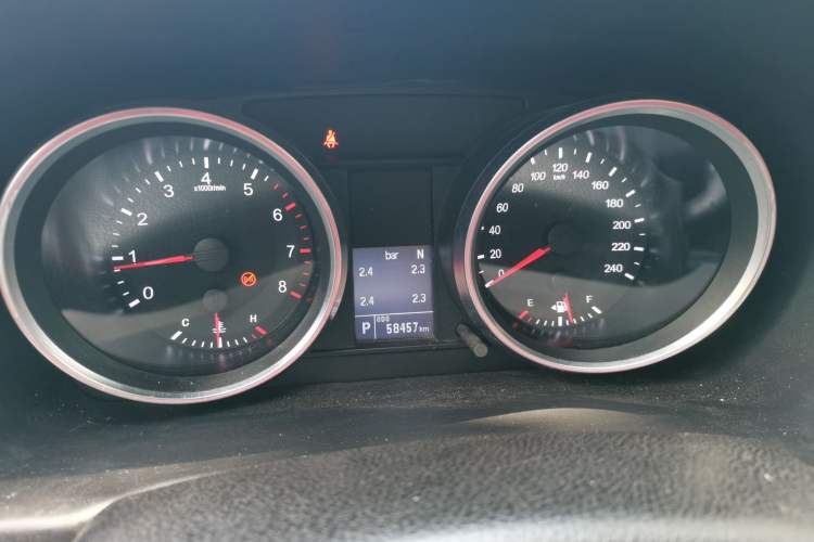 Used Haval M6 2018 Revised Version 1.5T DCT Two-Wheel Drive Elite Edition Instrument Cluster
