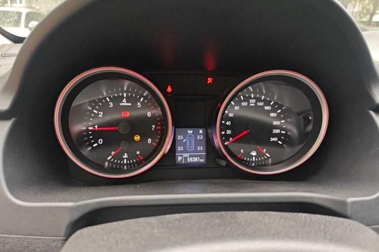 Used Haval M6 2018 Revised Version 1.5T DCT Two-Wheel Drive Elite Edition Instrument Cluster