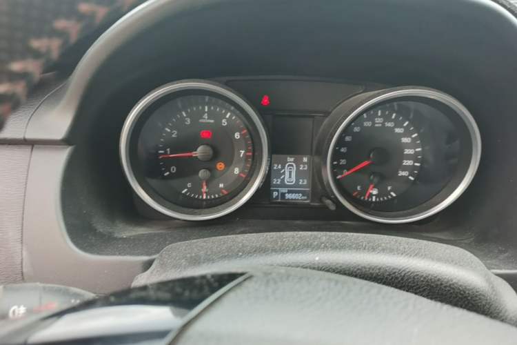 Used Haval M6 2018 1.5T DCT Two-Wheel Drive Elite Model Instrument Cluster