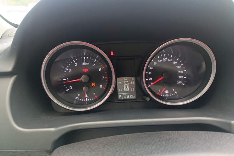 Used Haval M6 2018 Revised Version 1.5T DCT Two-Wheel Drive Elite Edition Instrument Cluster