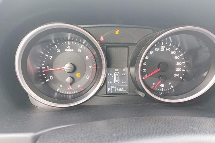 Used Haval M6 2018 Revised Version 1.5T DCT Two-Wheel Drive Elite Edition Instrument Cluster