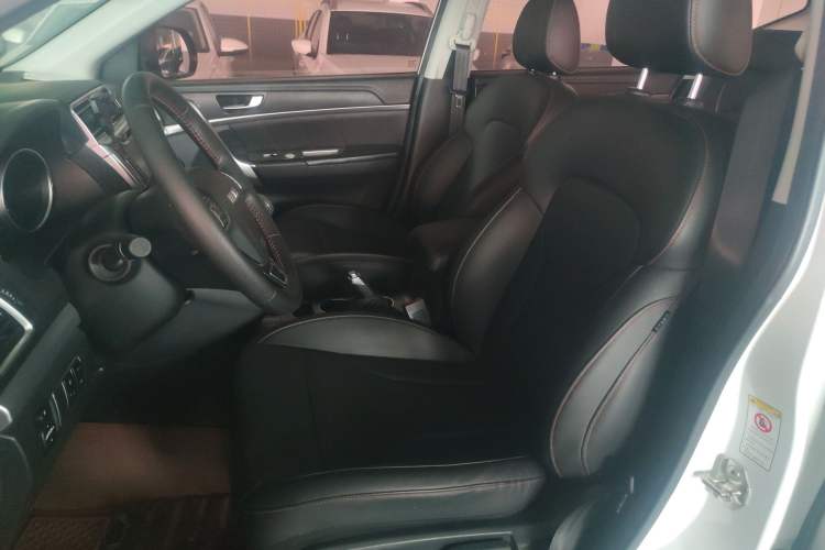 Used Haval M6 2018 1.5T Manual Two-Wheel Drive Elite Model Interior 1