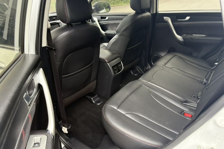 Used Haval M6 2018 Revised Version 1.5T DCT Two-Wheel Drive Elite Edition Interior 1