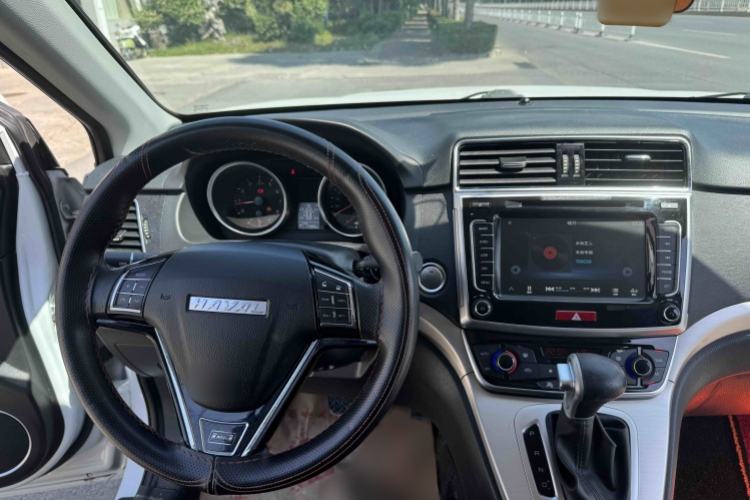 Used Haval M6 2018 Revised Version 1.5T DCT Two-Wheel Drive Elite Edition Interior 2