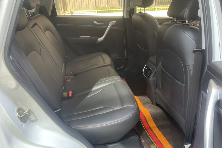 Used Haval M6 2018 1.5T Manual Two-Wheel Drive Elite Model Interior 3