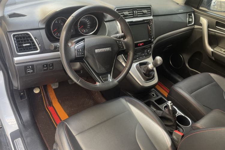 Used Haval M6 2018 1.5T Manual Two-Wheel Drive Elite Model Interior 8