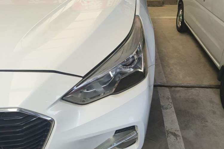 Used Haval M6 2018 1.5T Manual Two-Wheel Drive Elite Model Left Front Headlight